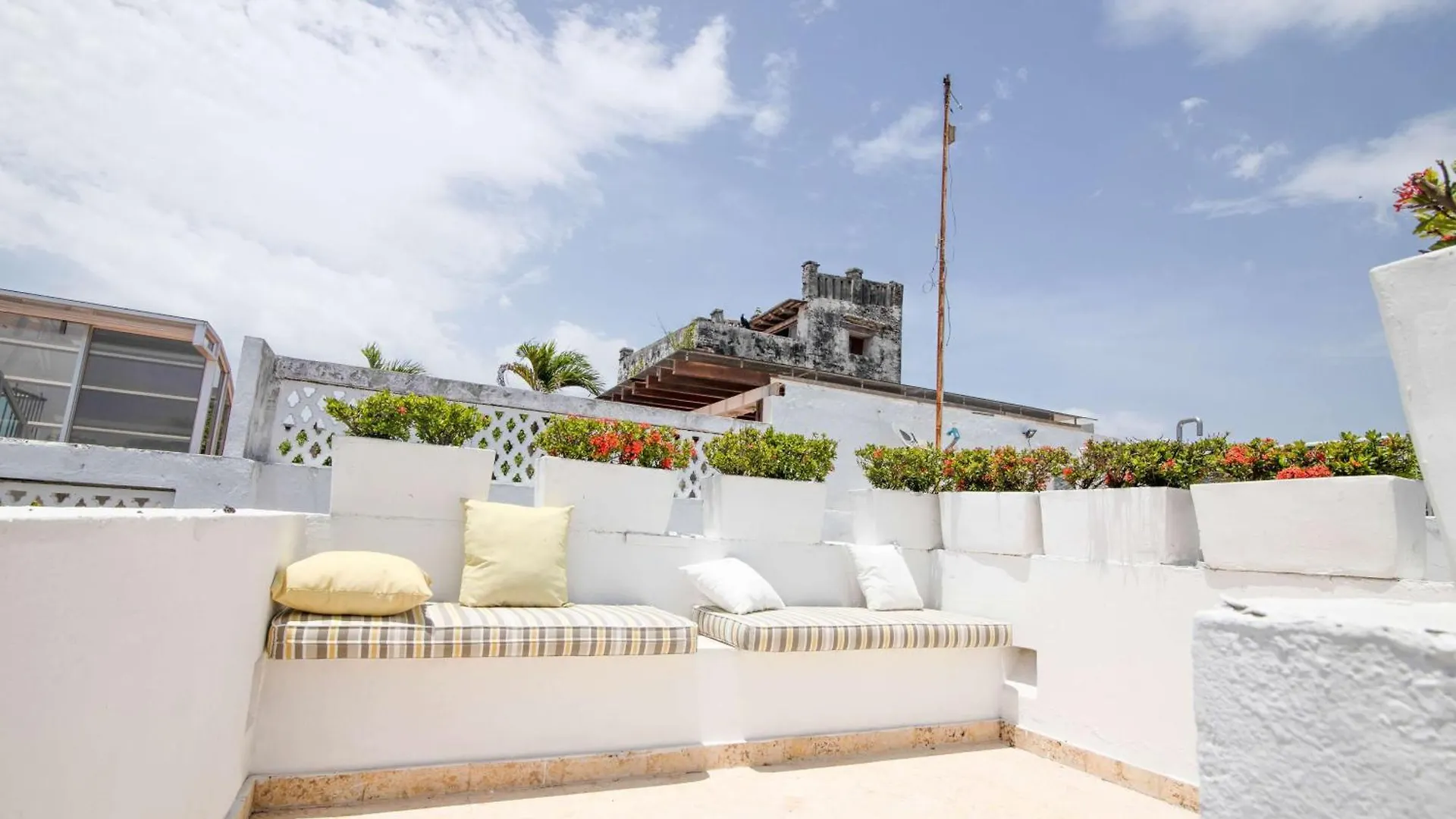 Nacar Hotel Cartagena, Curio Collection By Hilton
