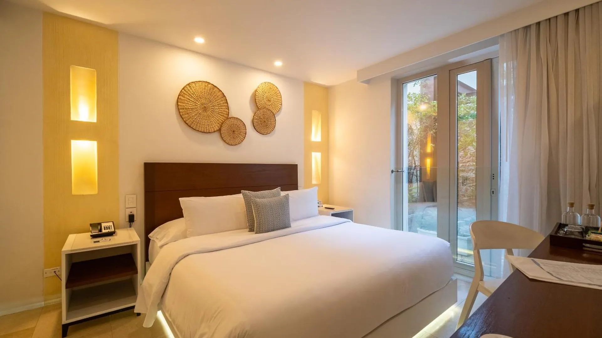 Nacar Hotel Cartagena, Curio Collection By Hilton