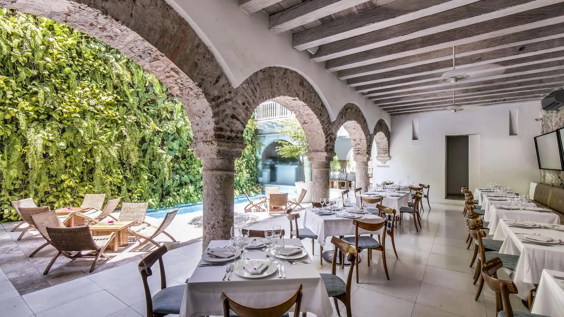Nacar Hotel Cartagena, Curio Collection By Hilton