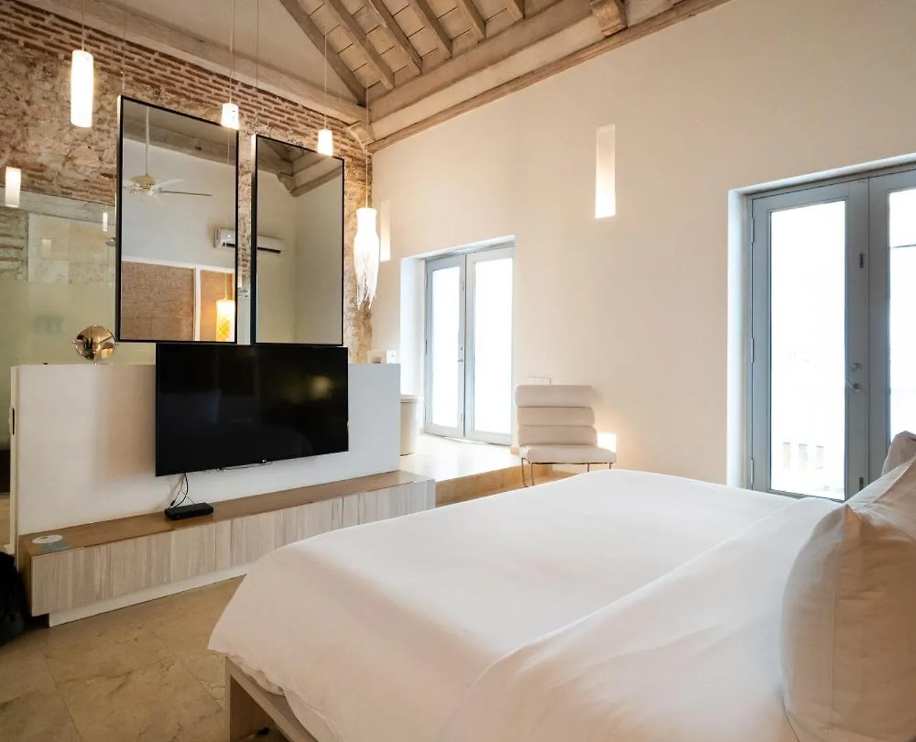 Nacar Hotel Cartagena, Curio Collection By Hilton