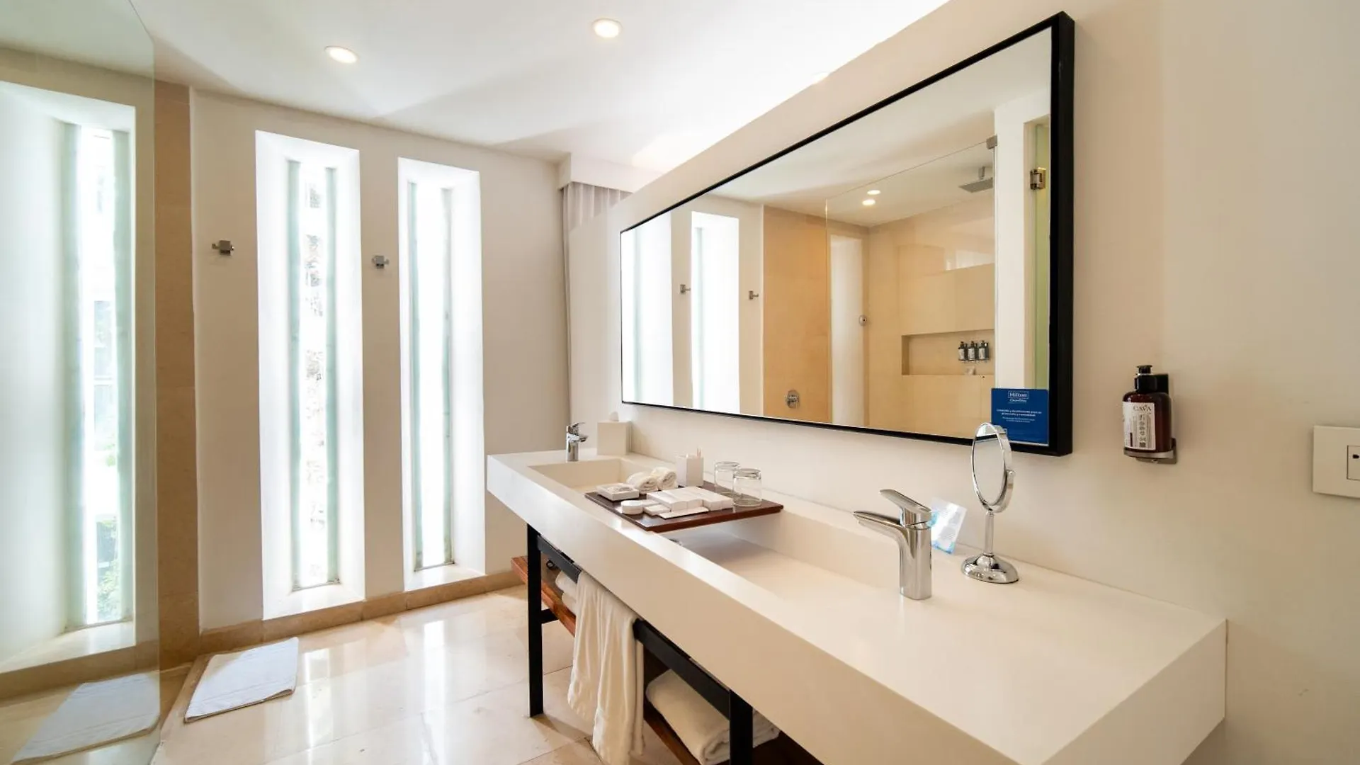 Nacar Hotel Cartagena, Curio Collection By Hilton