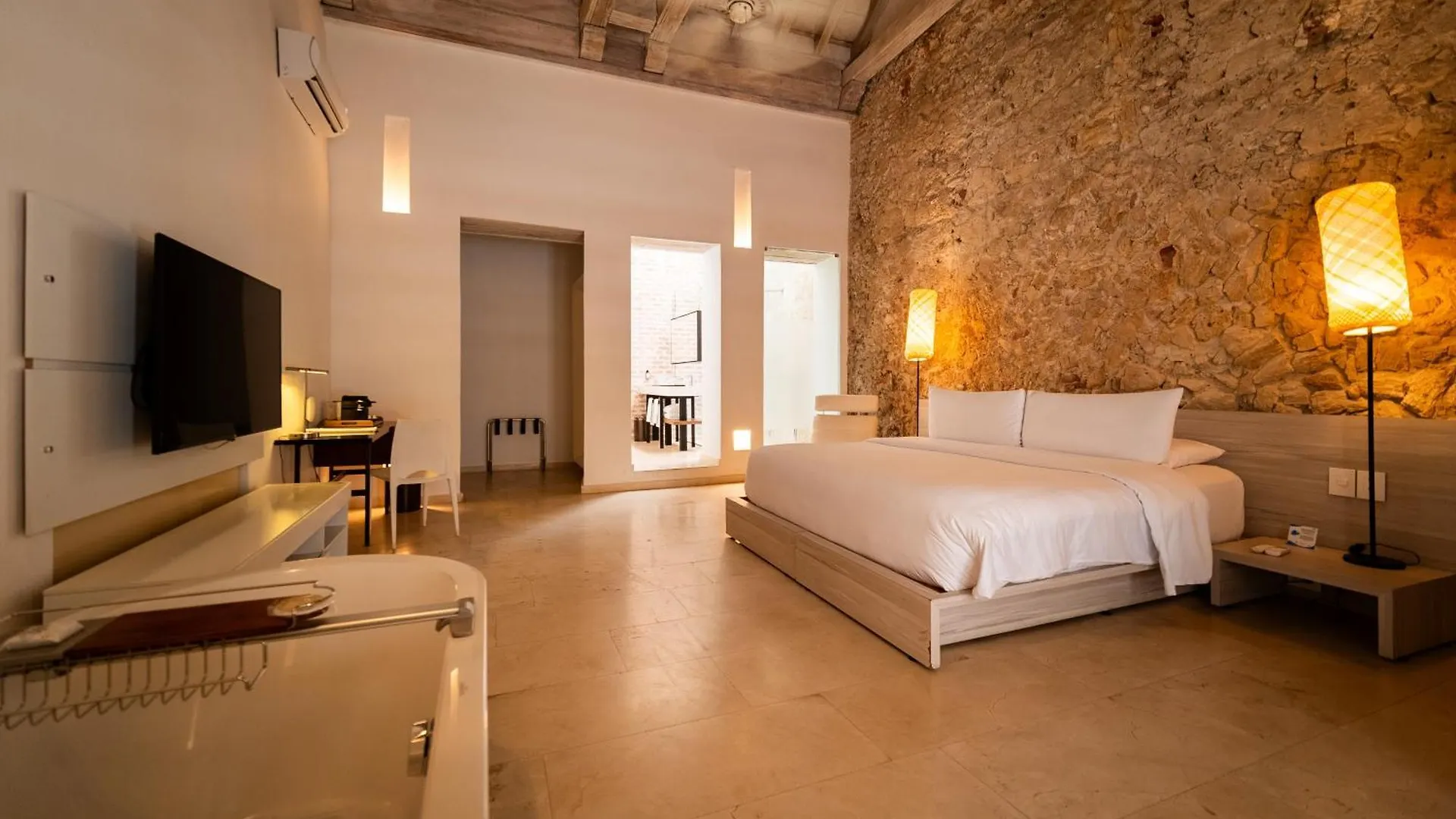 Nacar Hotel Cartagena, Curio Collection By Hilton