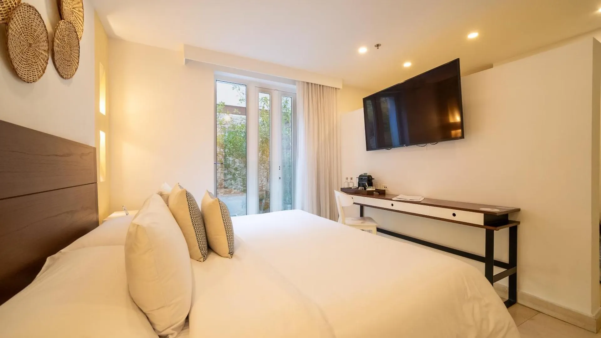 Nacar Hotel Cartagena, Curio Collection By Hilton