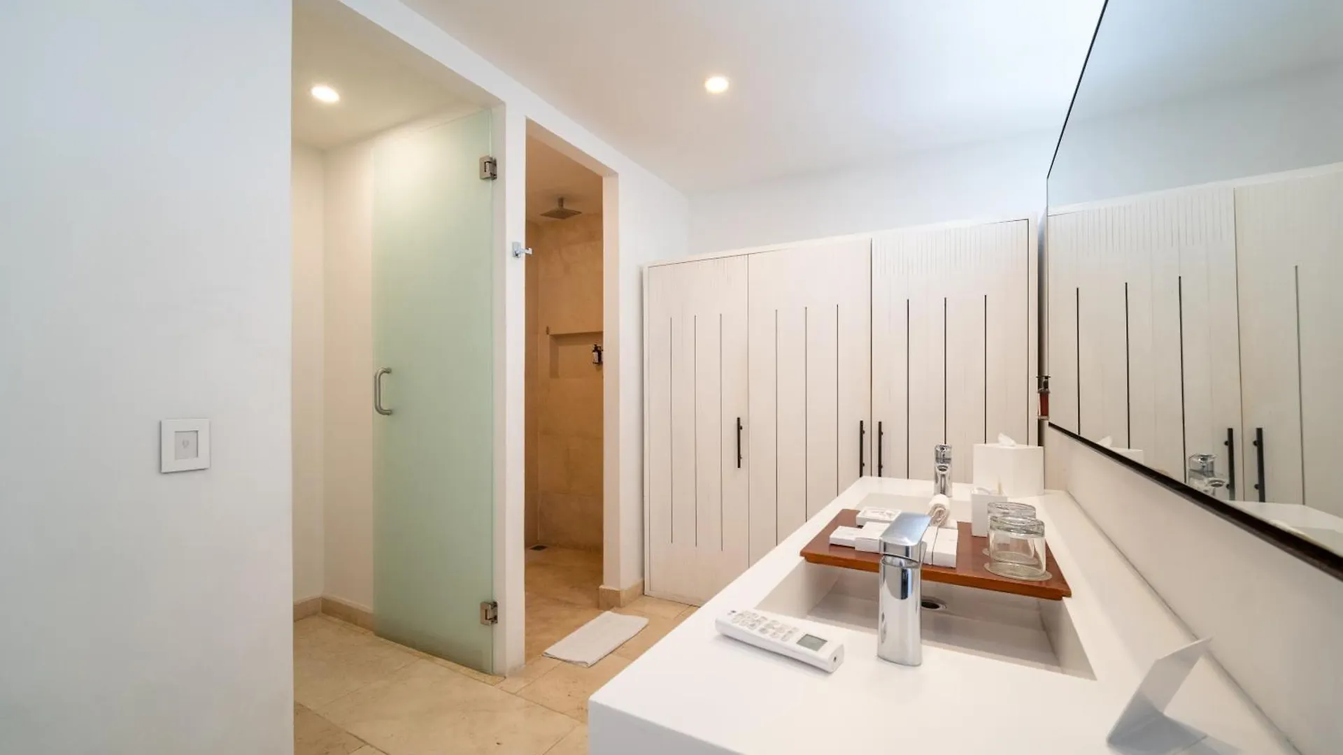 Nacar Hotel Cartagena, Curio Collection By Hilton